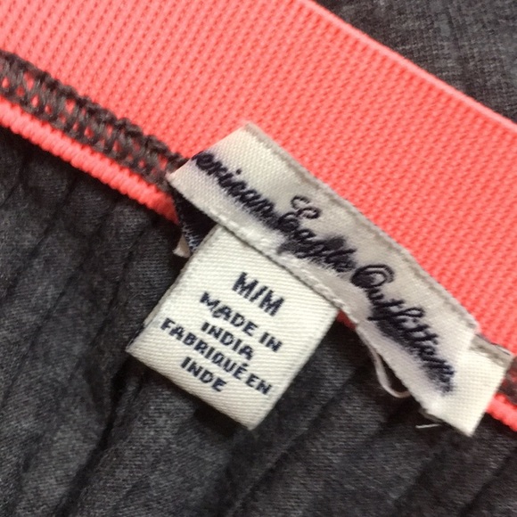 American eagle Hi-Lo Great skirt with pink waistband. Size Medium - Picture 6 of 6